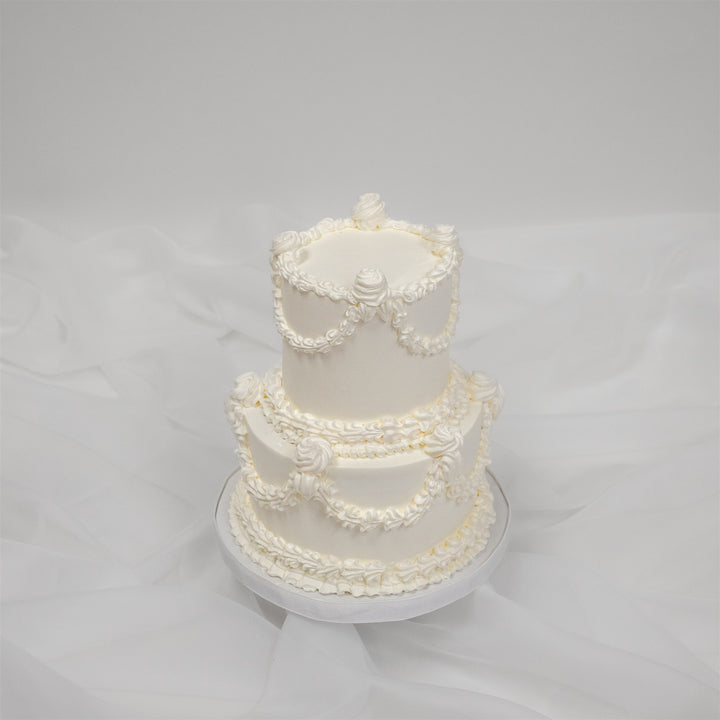 Petit Gateau - White Victorian