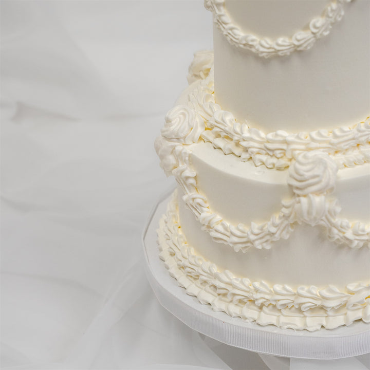 Petit Gateau - White Victorian