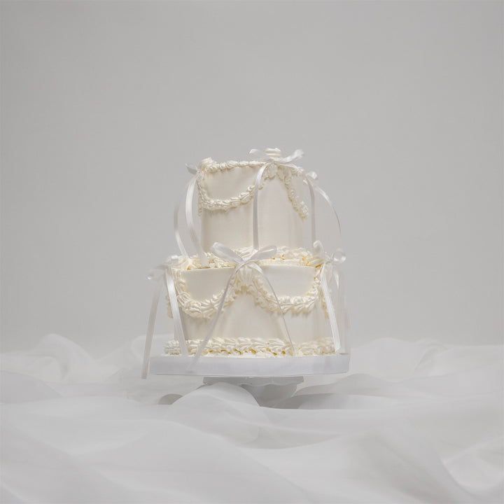 Petit Gateau - White Bow