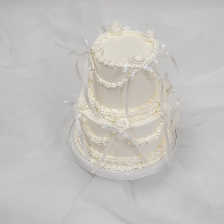 Petit Gateau - White Bow