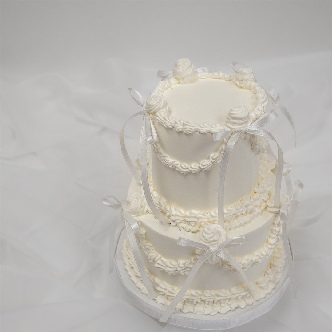 Petit Gateau - White Bow