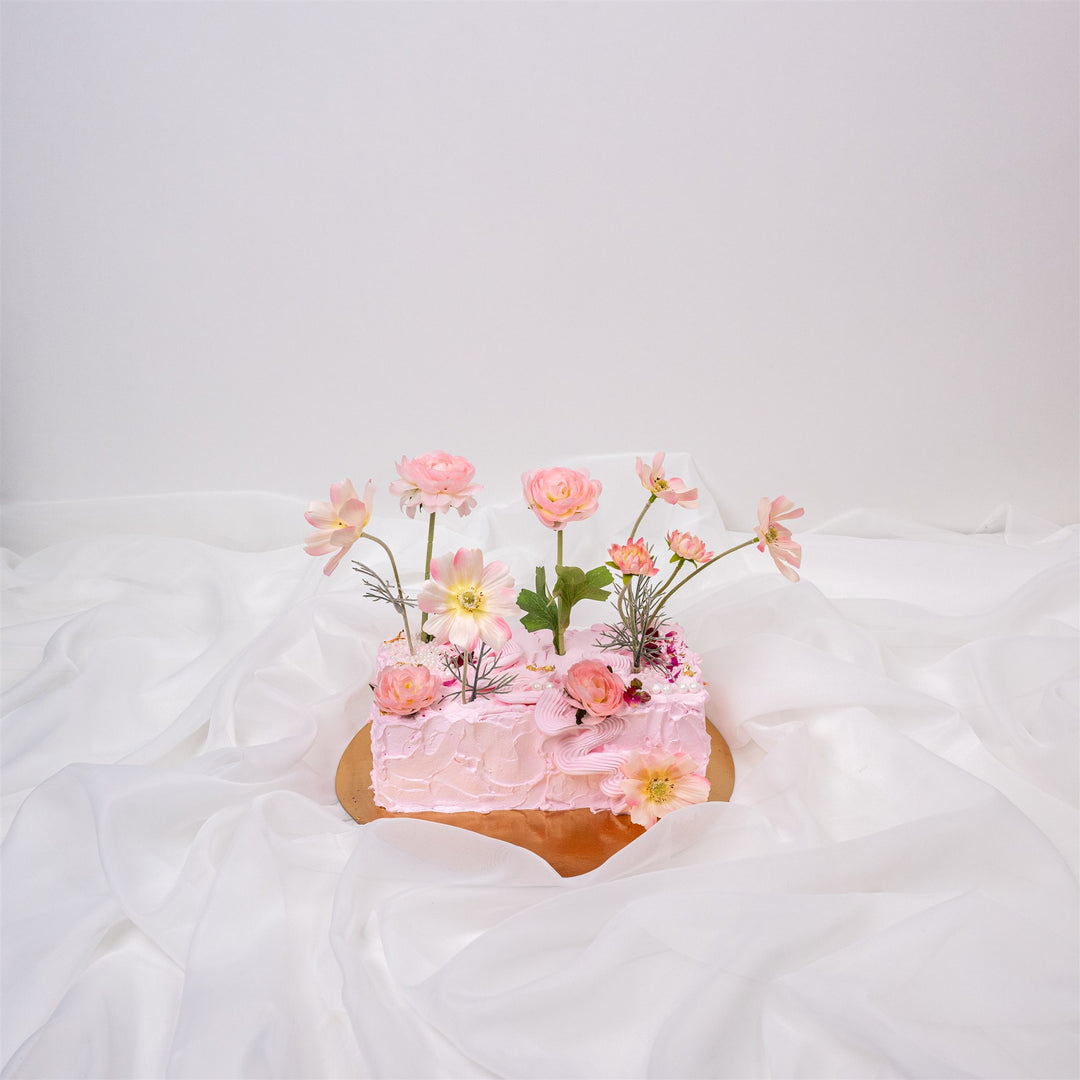 Le Jardin - Blushing Blooms