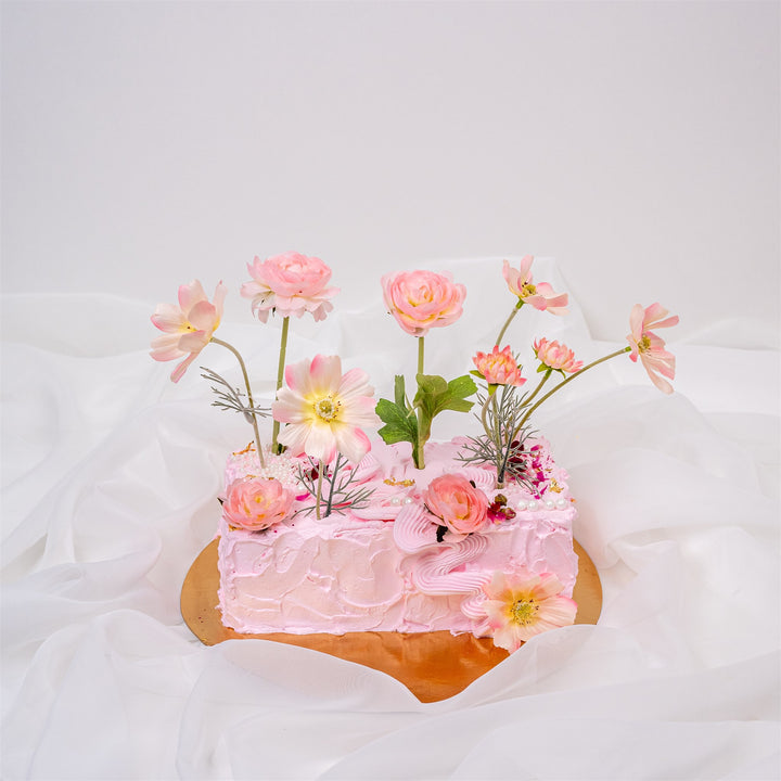 Le Jardin - Blushing Blooms