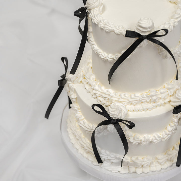 Petit Gateau - Black Bow